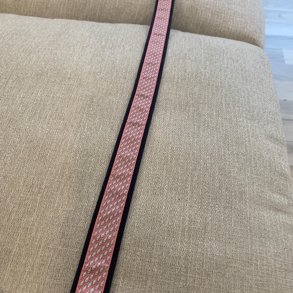 Vineyard Vines Whale Club Boys Belt Size 30 - Picture 2 of 3
